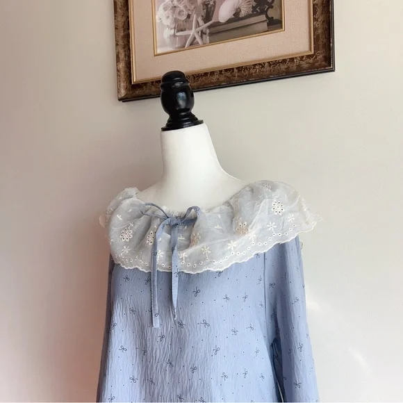 NEW! ✨Cozy Light Blue Bow Print Pajama Set w/ Large Statement Lace Collar - Picture 5 of 9